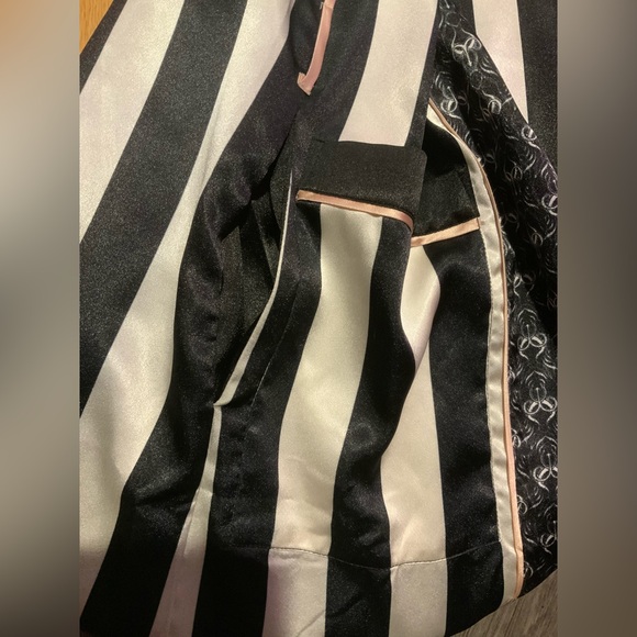 We Are HAH Black and White Striped Robe - Picture 9 of 10